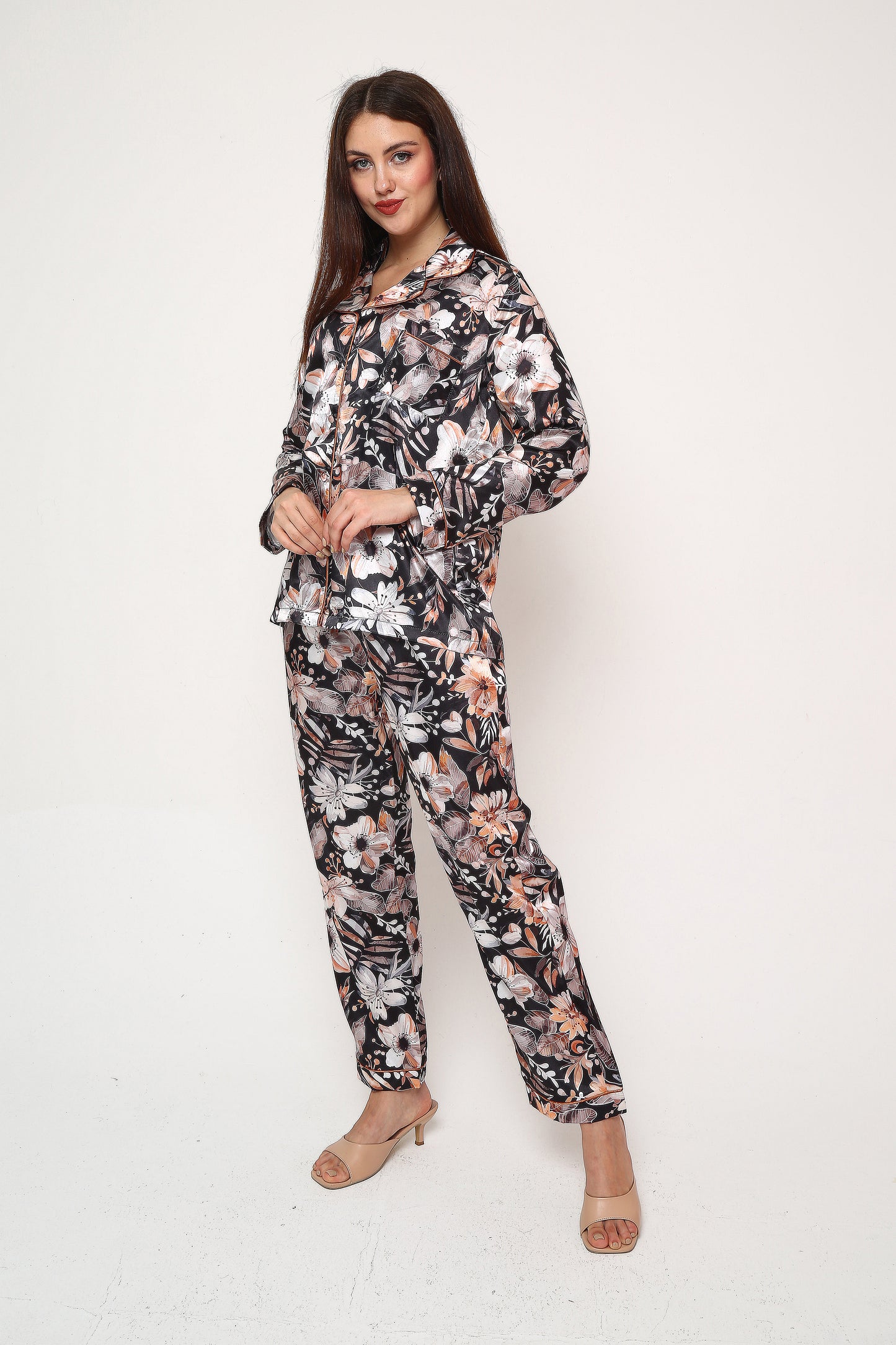 Silk Bloom – Saten Pijama Takımı