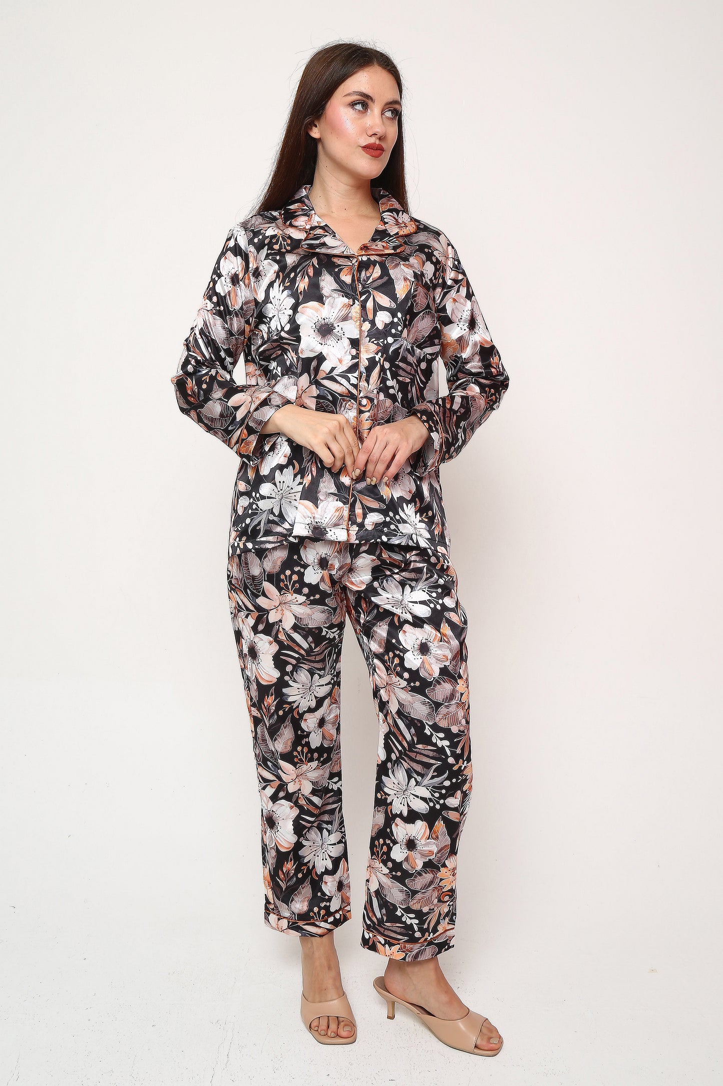 Silk Bloom – Saten Pijama Takımı