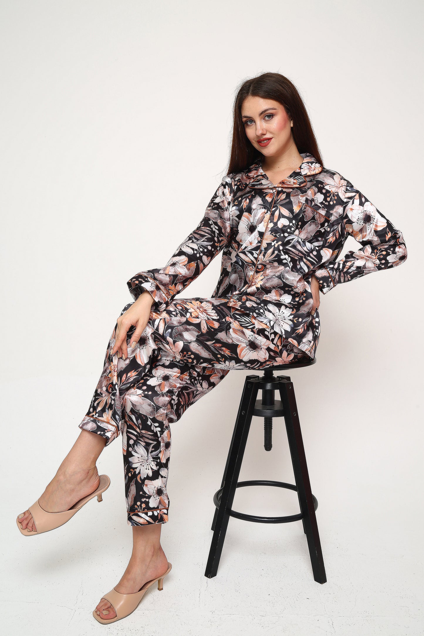 Silk Bloom – Saten Pijama Takımı