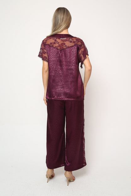 Elegant Touch – Saten Pijama Takımı